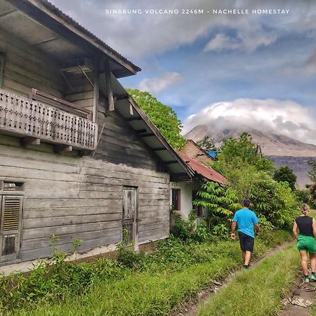 Nachelle Homestay Berastagi Esterno foto