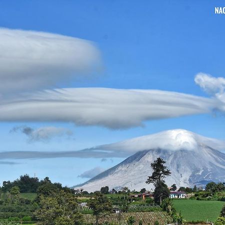 Nachelle Homestay Berastagi Esterno foto