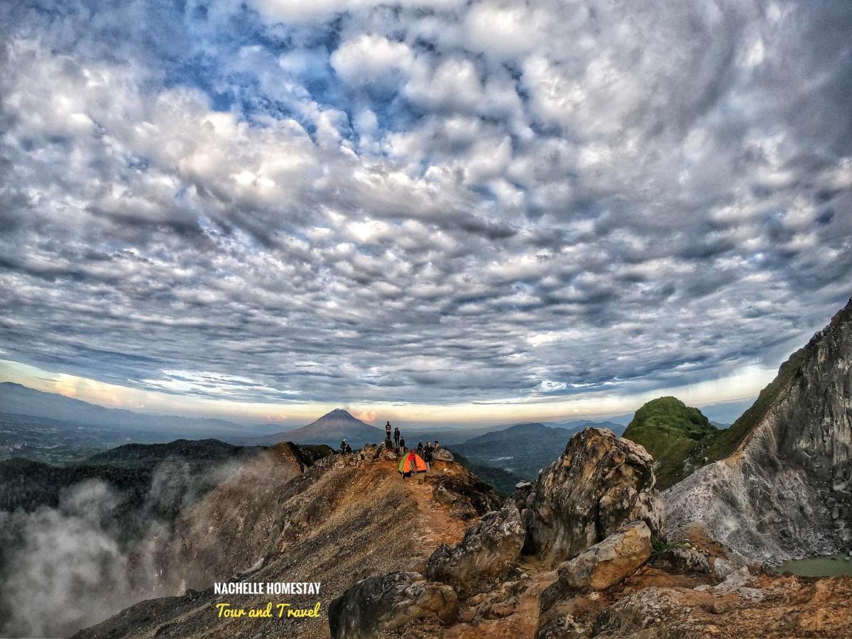Nachelle Homestay Berastagi Esterno foto