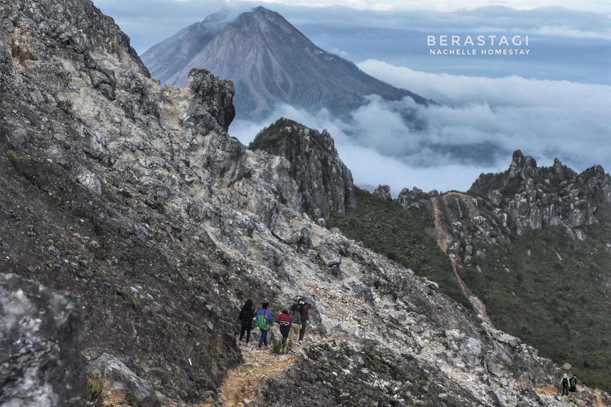 Nachelle Homestay Berastagi Esterno foto