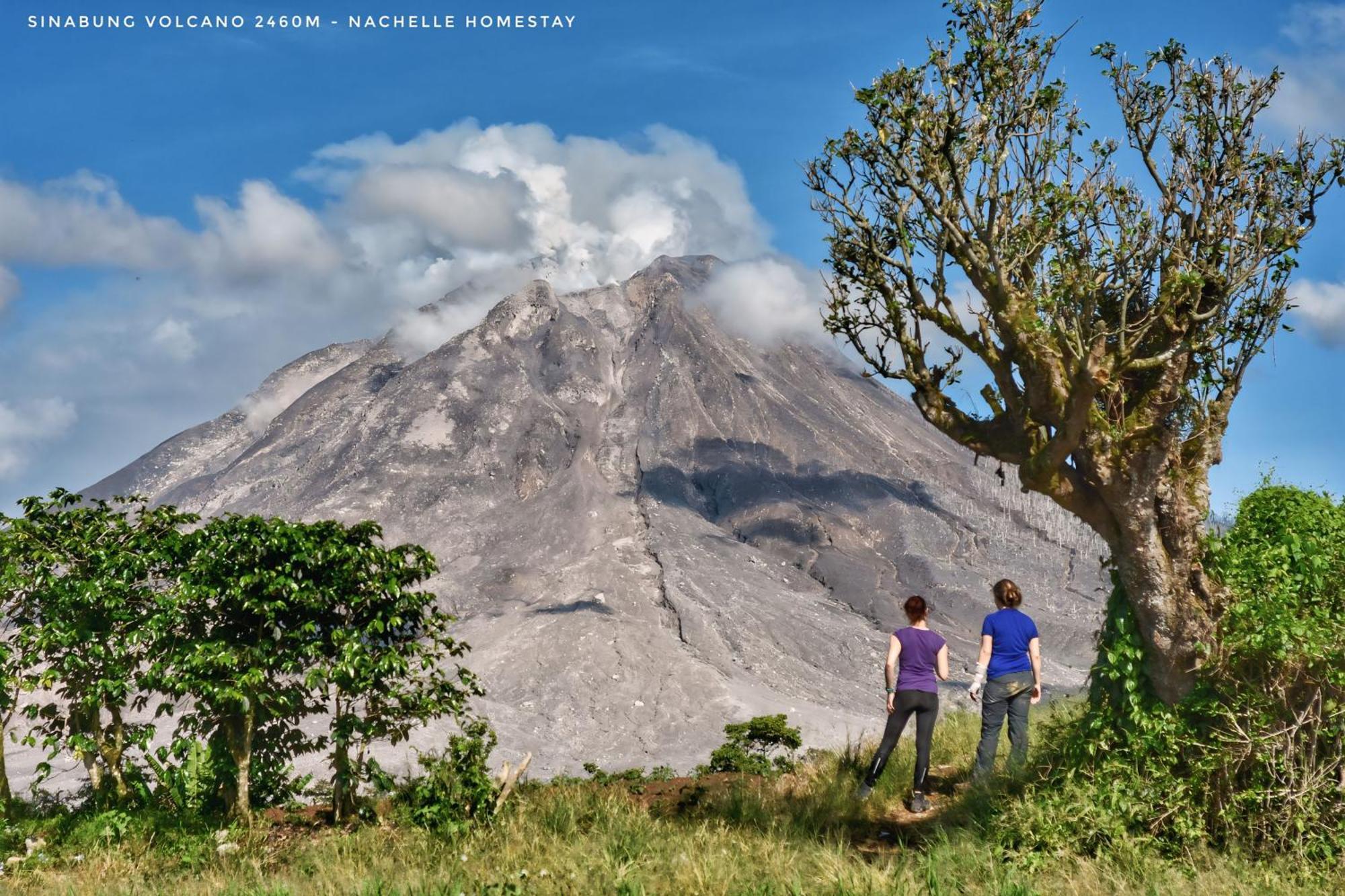 Nachelle Homestay Berastagi Esterno foto